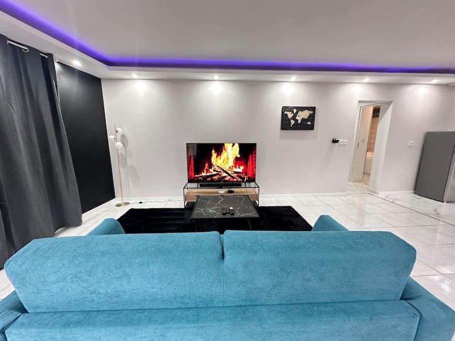 E Servagnat T3 Luxe Avec Sauna Jacuzzi Et Hammam Épernay Kültér fotó