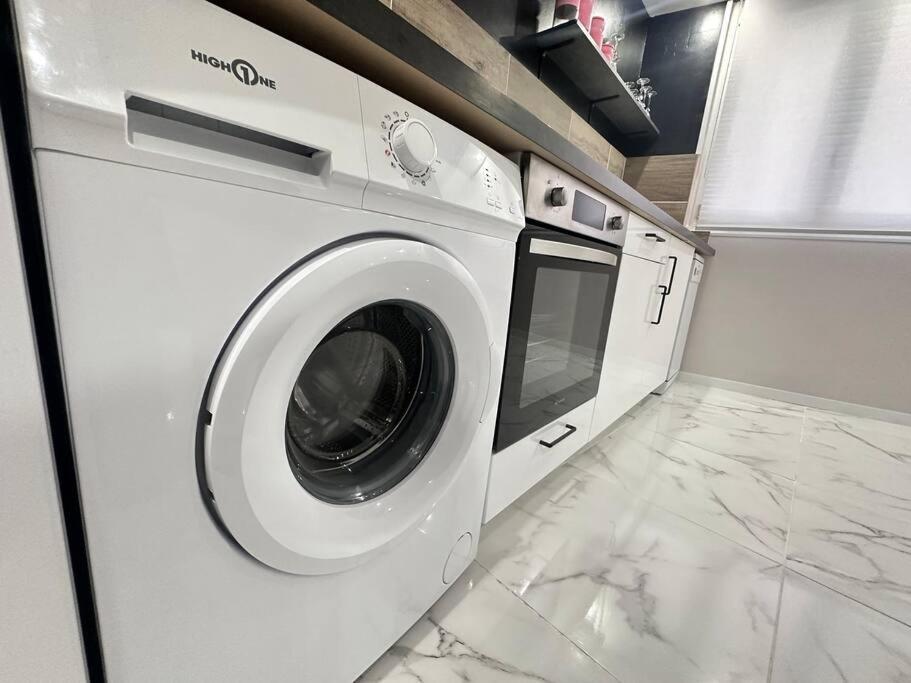 E Servagnat T3 Luxe Avec Sauna Jacuzzi Et Hammam Épernay Kültér fotó