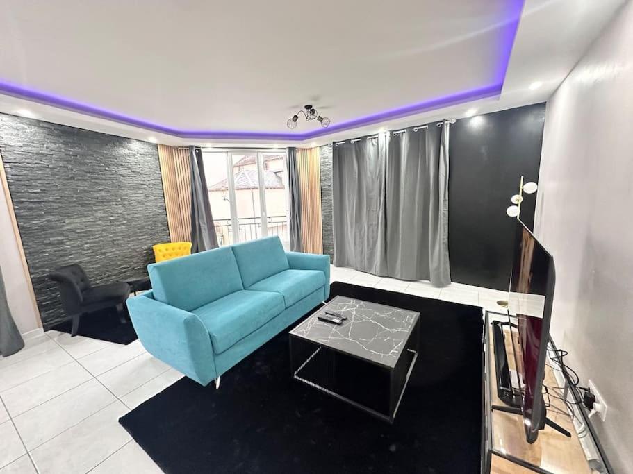 E Servagnat T3 Luxe Avec Sauna Jacuzzi Et Hammam Épernay Kültér fotó